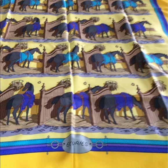 Hermes scarf - Picture 3 of 9